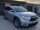 Toyota Highlander 2014 года за 12 000 000 тг. в Караганда – фото 2