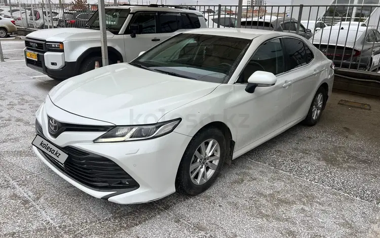 Toyota Camry 2019 годаfor12 800 000 тг. в Атырау