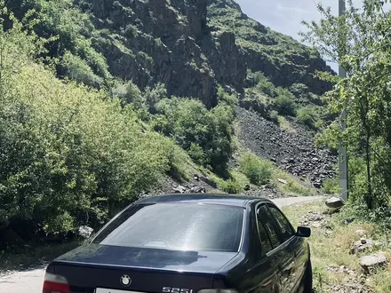 BMW 525 1998 года за 2 200 000 тг. в Тараз – фото 4