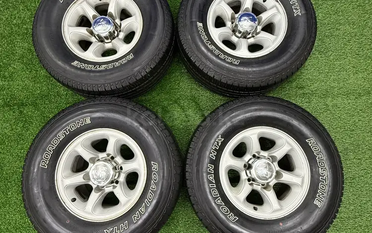 Комплект шин с дисками за 300 000 тг. в Алматы