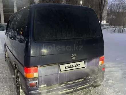 Volkswagen Caravelle 1997 года за 3 900 000 тг. в Караганда – фото 5