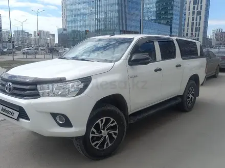 Toyota Hilux 2019 года за 20 500 000 тг. в Астана