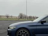BMW 5 серия 2020 годаүшін22 000 000 тг. в Шымкент – фото 3