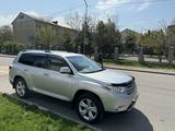 Toyota Highlander 2012 года за 14 900 000 тг. в Алматы – фото 4