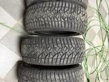 Резину Bridgestone шипы за 290 000 тг. в Экибастуз