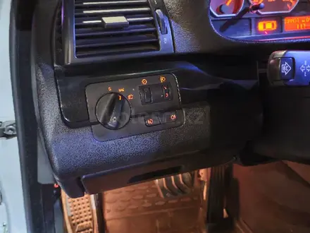 BMW 328 1998 года за 4 500 000 тг. в Алматы – фото 19
