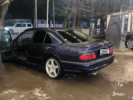 Mercedes-Benz E 430 1999 года за 4 800 000 тг. в Алматы – фото 4
