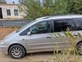 Volkswagen Sharan 1997 года за 2 700 000 тг. в Актобе – фото 2