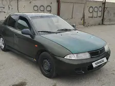 Mitsubishi Carisma, 1996