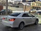 Toyota Camry 2014 года за 11 500 000 тг. в Шымкент – фото 4