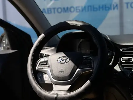 Hyundai Accent 2021 года за 9 667 879 тг. в Усть-Каменогорск – фото 3