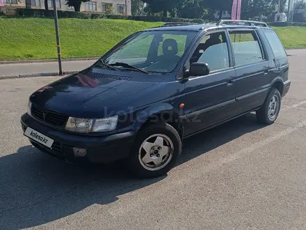 Mitsubishi Space Wagon 1996 года за 1 200 000 тг. в Алматы – фото 2