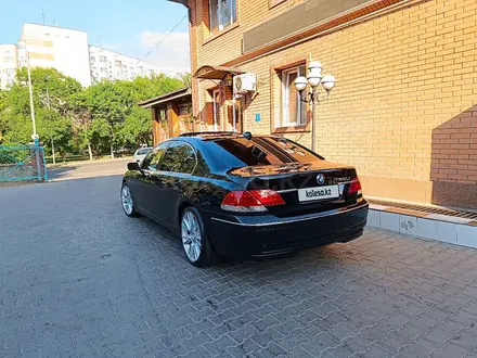 BMW 750 2006 года за 5 850 000 тг. в Алматы – фото 4