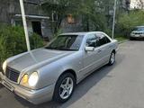 Mercedes-Benz E 240 1999 годаүшін2 700 000 тг. в Алматы