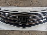 Решетка радиатора, верхняя решетка, основная решетка, решетка в бампер за 15 000 тг. в Алматы