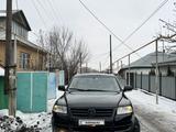 Volkswagen Touareg 2004 годаfor5 000 000 тг. в Алматы – фото 3