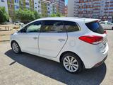 Kia Carens 2014 годаүшін5 200 000 тг. в Атырау