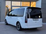 Hyundai Staria 2023 годаүшін22 500 000 тг. в Алматы – фото 4