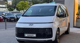 Hyundai Staria 2023 года за 22 500 000 тг. в Алматы – фото 2