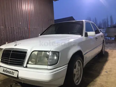 Mercedes-Benz E 320 1993 года за 1 800 000 тг. в Алматы – фото 8