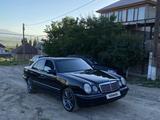 Mercedes-Benz E 280 1996 года за 3 200 000 тг. в Алматы