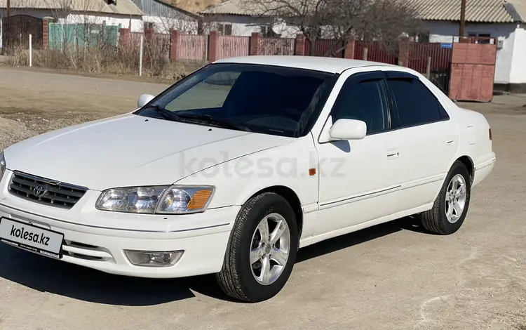 Toyota Camry 2001 годаүшін3 000 000 тг. в Алматы