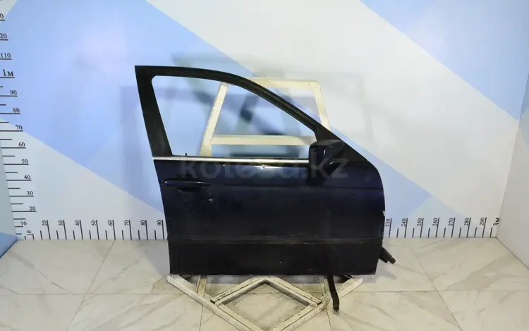 Дверь передний правый BMW E46 за 15 000 тг. в Тараз