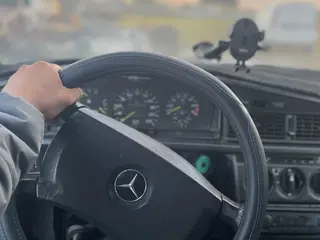 Mercedes-Benz 190