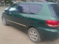 Toyota Avensis Verso, 2002