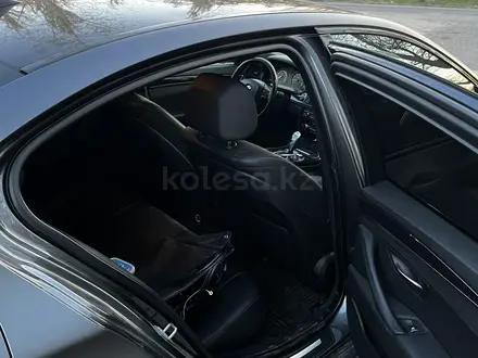 BMW 520 2015 года за 12 700 000 тг. в Караганда – фото 30