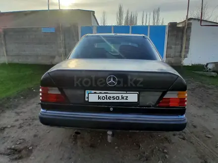 Mercedes-Benz E 230 1992 года за 700 000 тг. в Кулан – фото 8