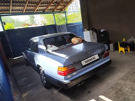 Mercedes-Benz E 230 1988 года за 850 000 тг. в Алматы – фото 3