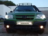 Chevrolet Niva 2014 годаүшін3 630 000 тг. в Уральск – фото 2