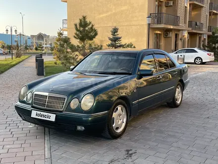 Mercedes-Benz E 240 1998 года за 3 800 000 тг. в Туркестан – фото 4