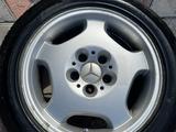 Комплект колес лето mercedes 205/60 R16 за 130 000 тг. в Алматы – фото 4