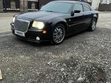 Chrysler 300C 2006 года за 13 900 000 тг. в Алматы – фото 2