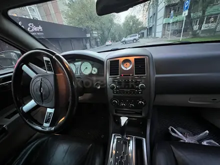 Chrysler 300C 2006 года за 11 900 000 тг. в Алматы – фото 7