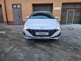 Hyundai Elantra 2022 года за 11 200 000 тг. в Уральск – фото 3