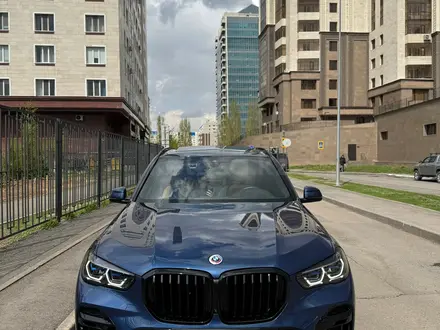 BMW X5 2022 года за 42 500 000 тг. в Астана – фото 3