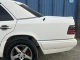 Mercedes-Benz E 200 1993 года за 1 000 000 тг. в Жезказган