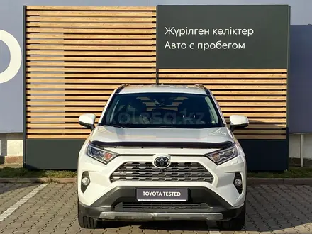 Toyota RAV4 2020 года за 14 790 000 тг. в Алматы – фото 2