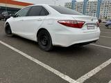 Toyota Camry 2015 года за 6 290 000 тг. в Актау – фото 4