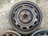 Оригинальные металлические диски на автомашину Nissan (Япония R15 за 35 000 тг. в Астана – фото 4