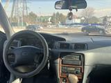 Toyota Camry 1998 года за 3 500 000 тг. в Алматы – фото 4