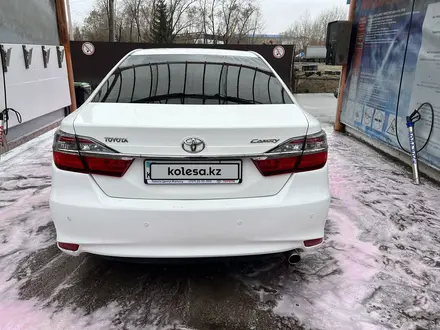 Toyota Camry 2015 года за 9 250 000 тг. в Астана – фото 4