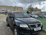 Volkswagen Touareg 2004 года за 4 200 000 тг. в Кокшетау – фото 3