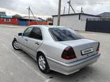 Mercedes-Benz C 180 1998 года за 2 800 000 тг. в Жанаозен – фото 5
