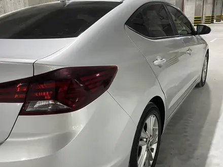 Hyundai Elantra 2018 года за 7 500 000 тг. в Шымкент – фото 6