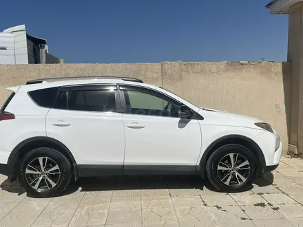 Toyota RAV4 2017 года за 10 000 000 тг. в Актау – фото 7
