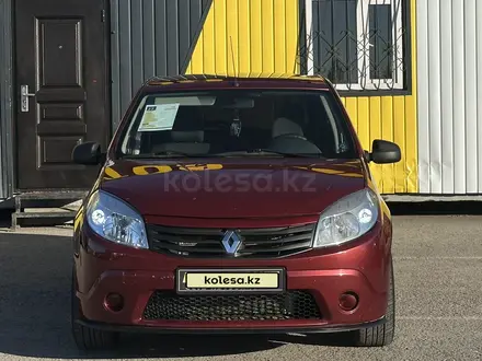 Renault Sandero 2011 года за 3 300 000 тг. в Караганда – фото 2